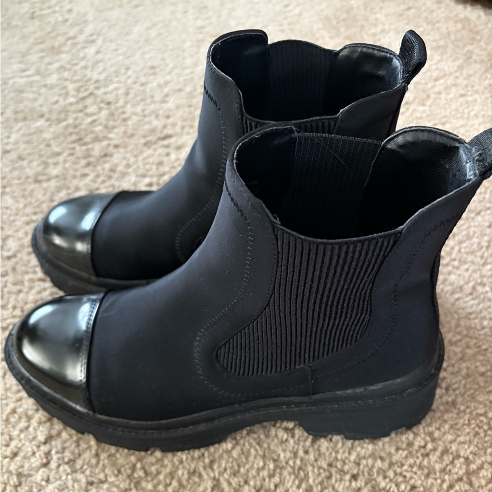 Zara Black Winter Boots With Glossy Black Toe Cap